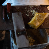 信州蜜蝋（しかく）｜ひとくちサイズの、蜜蝋の時間